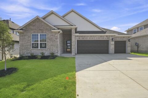 9245 Harrisburg Drive, Fort Worth