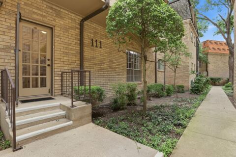4312 Bellaire Drive S 111, Fort Worth
