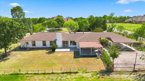 1 Glencove Circle, Lucas