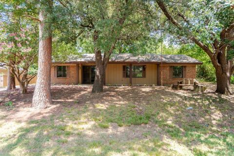 611 Cain Street, Lake Dallas