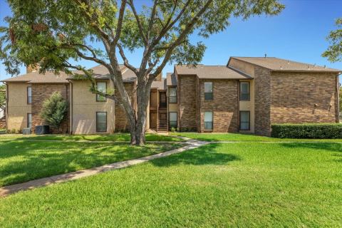 1908 Cloisters Drive 511