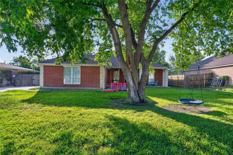 3824 Linkcrest Drive W