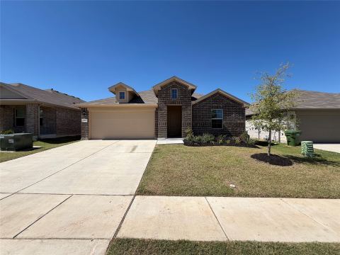 517 Bronze Circle W, Springtown