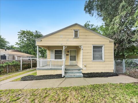 5013 Kessler Road, River Oaks