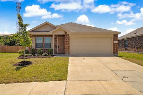 1517 Oak Creek Drive, Hutchins