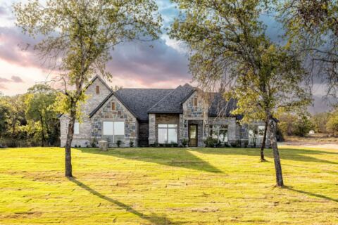 121 Prairie Winds Drive, Poolville, TX 76487 — photo 3