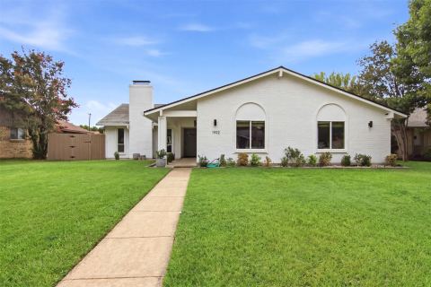 1902 Baylor Drive