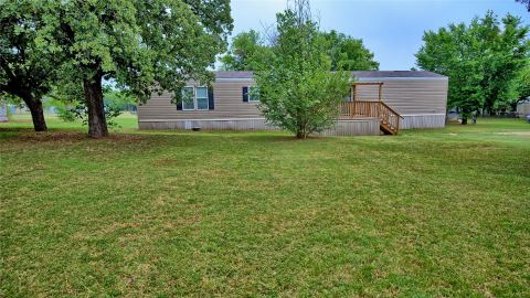 504 Fannin Street, Nocona, TX 76255 — photo 2
