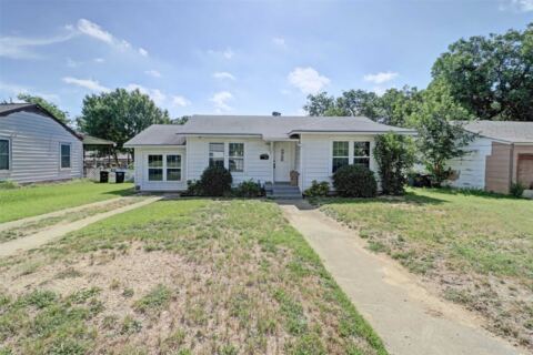 4709 Marks Place, Fort Worth