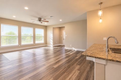 600 N Garrett Avenue, Garrett, TX 75119 — photo 2