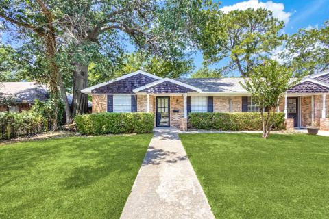 524 N Woods Drive, Sherman