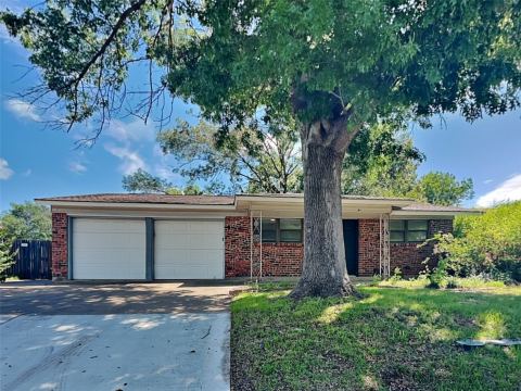 605 Thompson Drive, Saginaw