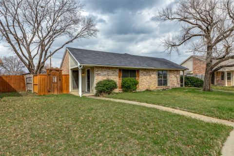 4508 Carr Street, The Colony, TX 75056 — photo 2