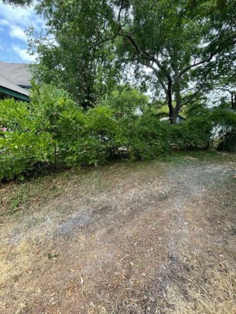 700 N Dallas Street, Ennis, TX 75119 — photo 2