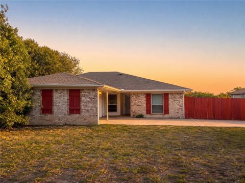 1800 Camelot Cove, Plano