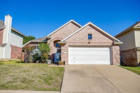 2216 Pacino Drive, Fort Worth