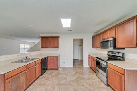 124 Independence, Venus, TX 76084 — photo 3