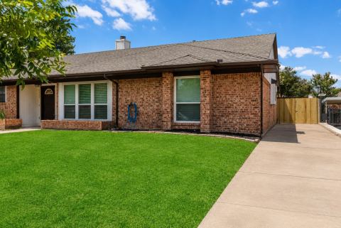 2429 Chestnut Way, Bedford