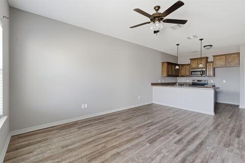 101 W Capps Street B, Rio Vista, TX 76093 — photo 2