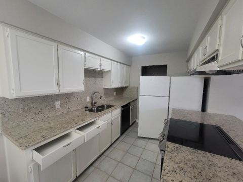 7332 Nantucket Drive, Forest Hill, TX 76140 — photo 2