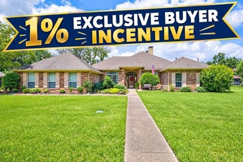 111 Trailwood Road, Enchanted Oaks