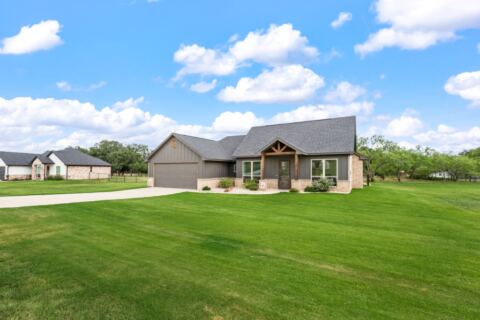 212 Jimmy Lane, Millsap, TX 76066 — photo 2