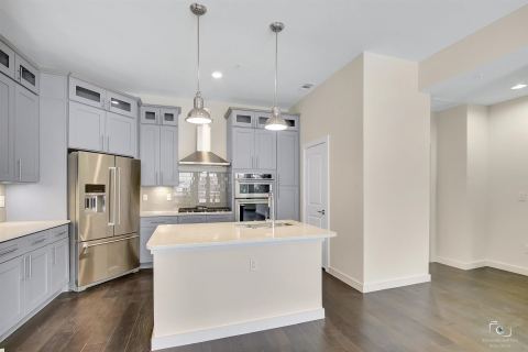 1211 Beaconsfield Lane 611, Arlington