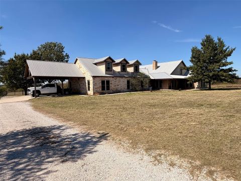 12820 N County Line Road, Ponder
