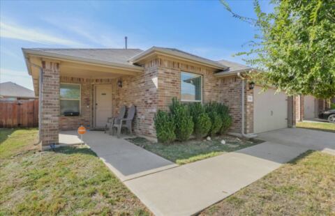 732 Watson Way, Crowley
