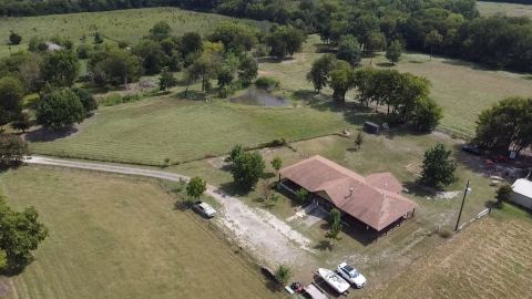2306 County Road 4145, Bonham, TX 75418 — photo 3