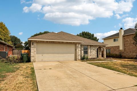 324 Marshall Creek Road, Roanoke, TX 76262 — photo 2