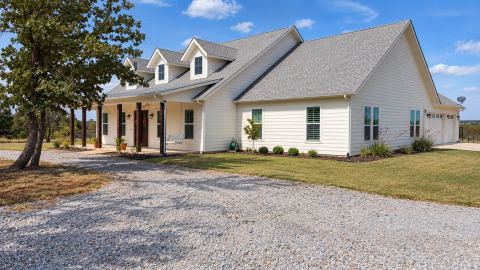 109 Bear Cat Court, Alvord, TX 76225 — photo 2