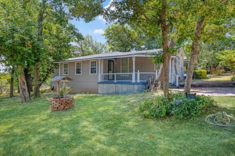 1250 Garrett Road, Whitewright