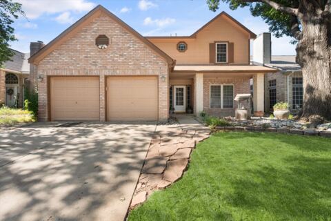 4740 Waterway Drive N, Fort Worth