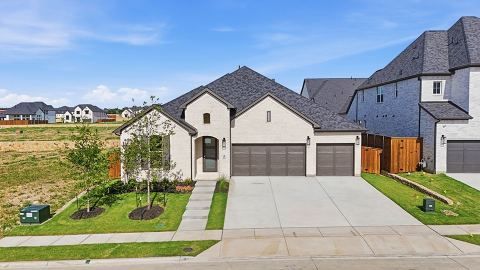 215 Driscoll Street, Allen