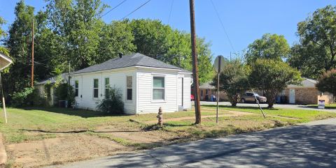 1314 S Mirick Avenue A, Denison