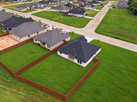 1600 Oleander Drive, Tolar, TX 76476 — photo 2