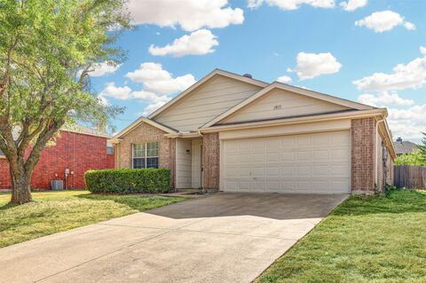 1815 Citadel Drive, Glenn Heights, TX 75154 — photo 2