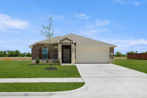 408 Comanche Drive, Cleburne