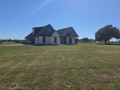 2124 Sundance Rd Road, Whitesboro, TX 76273 — photo 3