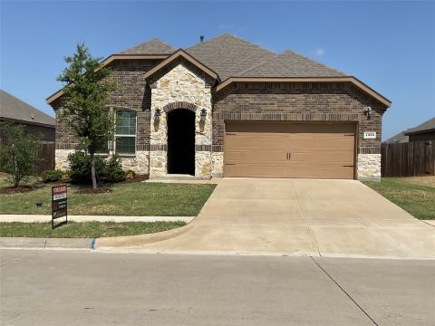 4320 Shadow Drive, Forney