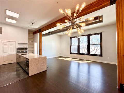 2502 Live Oak Street 128, Dallas