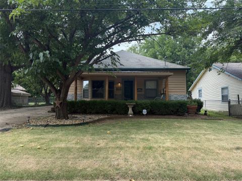 643 E South Street, Whitesboro, TX 76273 — photo 3
