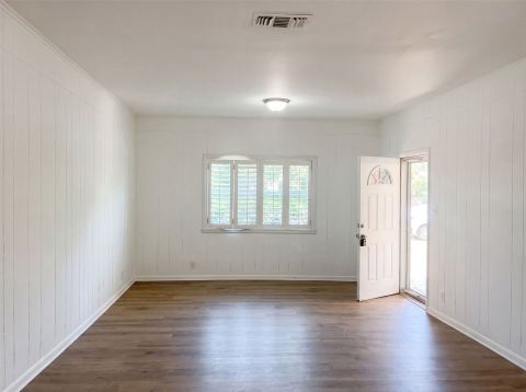 421 N 3rd Street, Jacksboro, TX 76458 — photo 3