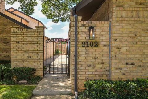 2102 Winter Sunday Way
