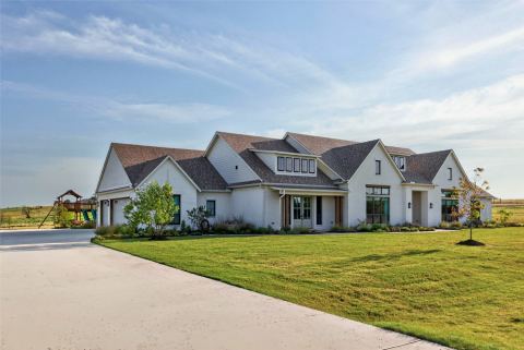 10932 Gregory Road, Sanger, TX 76266 — photo 3