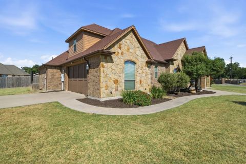 102 Brock Court, Millsap, TX 76066 — photo 3