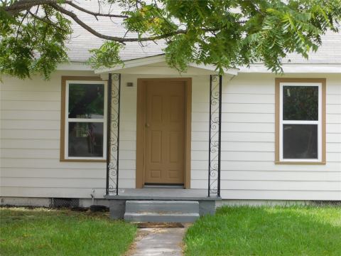 407 NE 4th Street, Hubbard, TX 76648 — photo 2