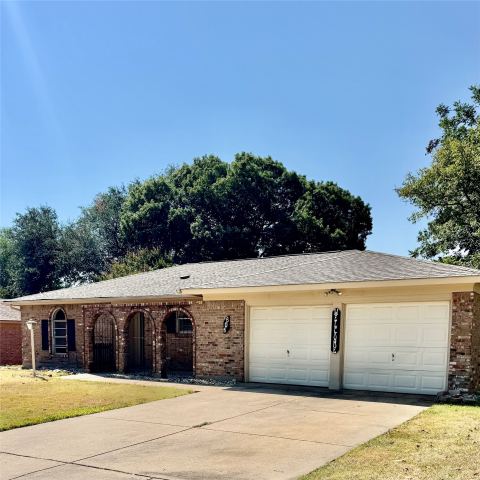 606 Pepperidge Court, Arlington