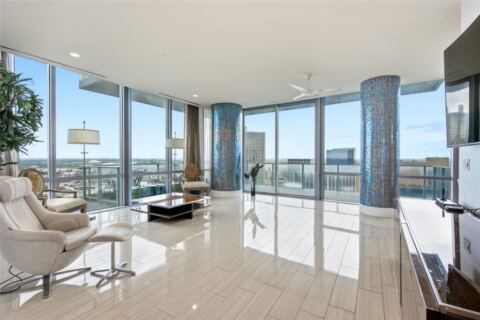 1301 Throckmorton Street 2301, Fort Worth